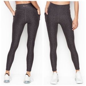 🆕😍VS Softest Legging Ever!